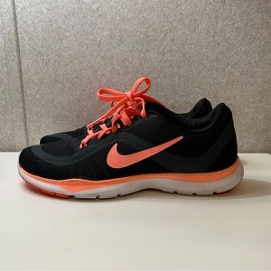 Black Nike flex TR6 size 8
